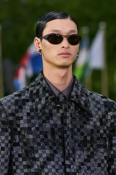 Look 145